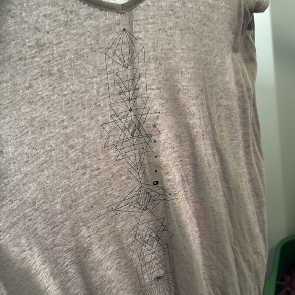 Buckle top - Picture 2 of 3